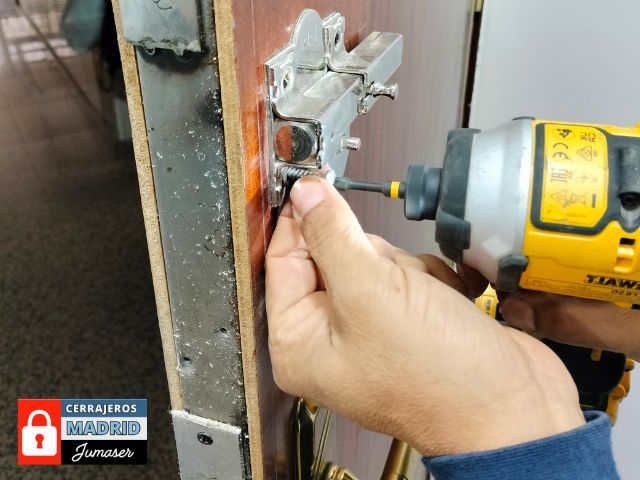 Cerrajeros en Pinto 24 horas ofreciendo seguridad y confianza con servicios profesionales